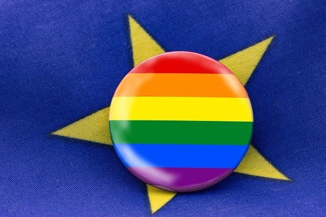 Coming-Out-Tag