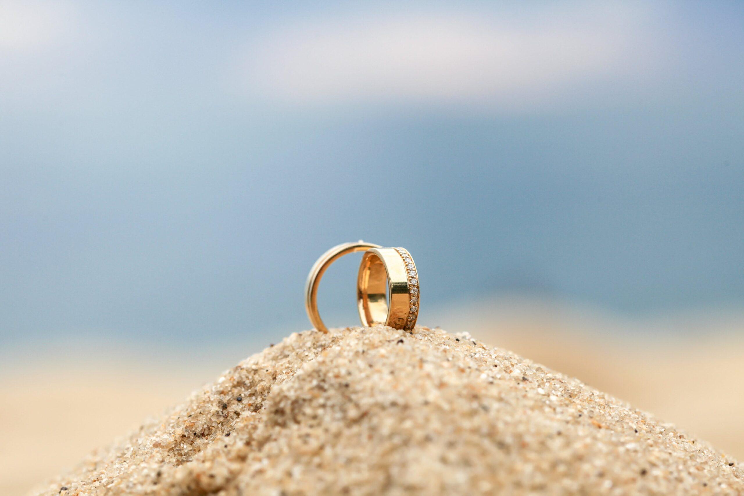 tag der eheringe, ringe im sand