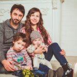weltelterntag, familienfoto vater, mutter, 2 kinder